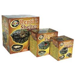 Dans le milieu de Zoo Med Repti Shelter 3 en 1 Dans le milieu de Zoo Med Repti Shelter 3 en 1